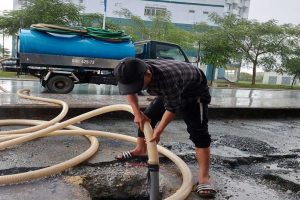 Hút hầm cầu quận 2 giá bao rẻ bảo hành 5 năm 6 hút hầm cầu quận 2