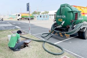 Dịch vụ hút hầm cầu TPHCM giá rẻ 24/24 - Bảo Hành 60 tháng trọn gói 2 hút hầm cầu tphcm