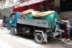 Dịch vụ hút hầm cầu TPHCM giá rẻ 24/24 - Bảo Hành 60 tháng trọn gói 4 hút hầm cầu tphcm